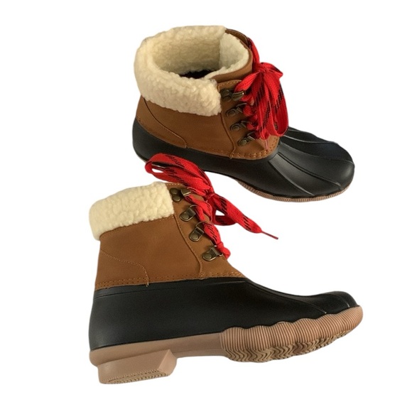 Magellan Outdoors Sherpa collar duck boot - Picture 10 of 14
